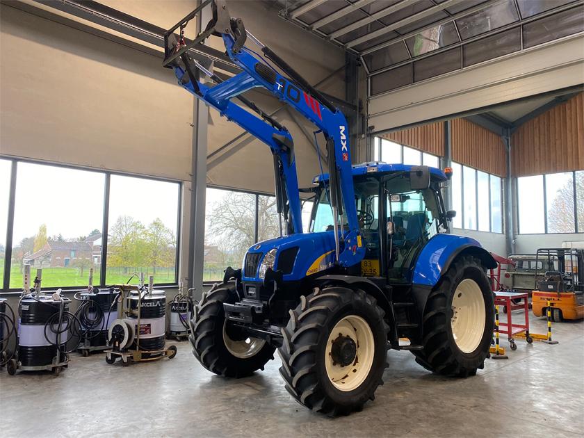T6040 New Holland 