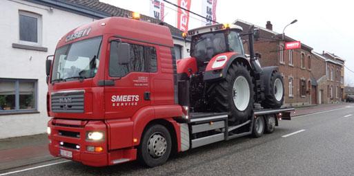 Transport Service voor onze klanten tractoren tot 3.40mtr hoog