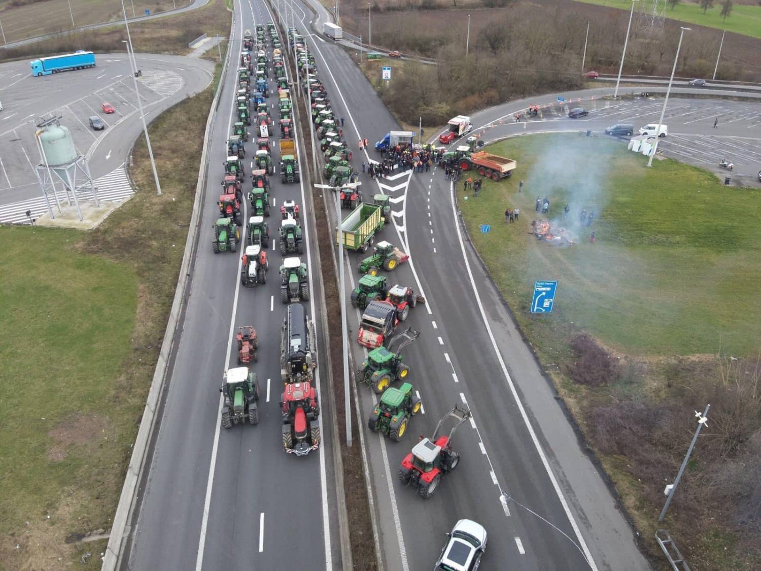 Bijt niet in de hand die je Voedt